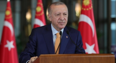 Cumhurbaşkanı Erdoğan diplomasi trafiğini bayramda da sürdürdü
