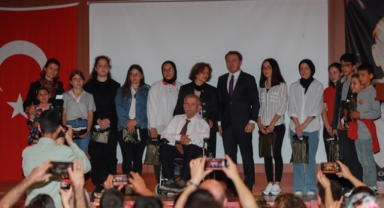 Derece yapanlara ‘Noter Amca Ödülü’