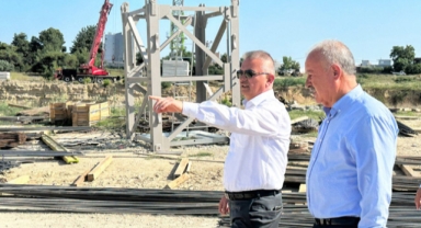 Devlet Hastanesi inşaatını inceledi