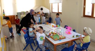 Finike Çocuk Kreşi ve Gündüz Bakımevi açıldı