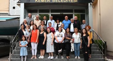 Gönüllü Halk Korosu'ndan Başkan Topaloğlu'na ziyaret