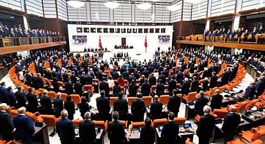 Grup başkanlığına Abdullah Güler seçildi