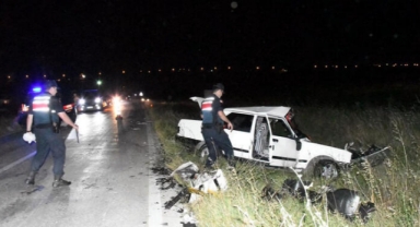 İki otomobil çarpıştı: 4 yaralı