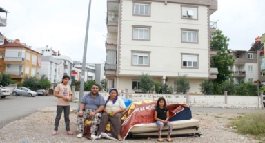 İNSAFINIZ KURUSUN!