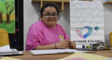 İşitme engelli Hilal, özel çocuklara örnek oluyor