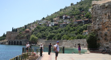 İsrailli turistler  Alanya’ya geldi