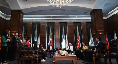 İsveç'te Kur'an-ı Kerim yakma olayına tepki gösterildi