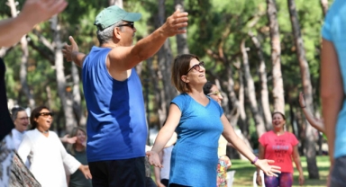 Kahkahayla stres attılar