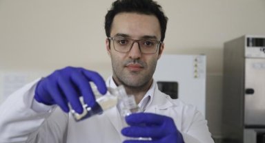 Kanser hastası annesi ve ablası için doğal yağlı, güneş koruyuculu dezenfektan geliştirdi