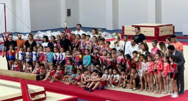 Kepez’in lastik kızlarına 3 altın