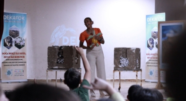 Küçük öğrencilere   'ÇEVRE' semineri