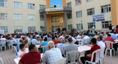 Kumluca İmam Hatip Lisesi'nde Pilav Günü