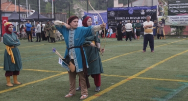 Kütahya'da geleneksel okçuluk sporcuları Hezar Dinari Kupası'nda yarıştı