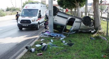 Motosiklete çarpmamak için manevra yapınca otomobiliyle takla attı