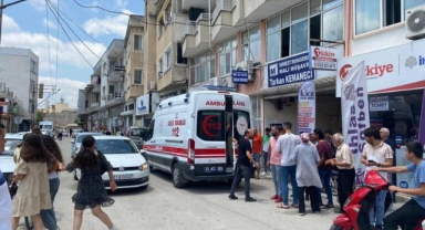 Pasajın önünde ateş açtı, tuhafiyeciyi vurdu