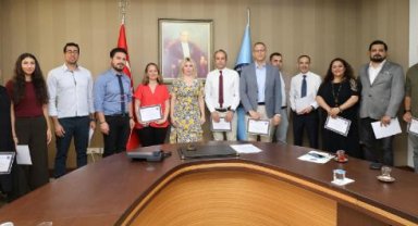 Rektör Özkan depremzede çocuklar için proje düzenleyen ekiple bir araya geldi