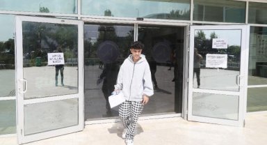 Sınava 5 dakikayla geç kaldı