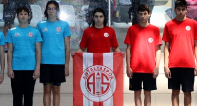 Tam kadro şampiyonada