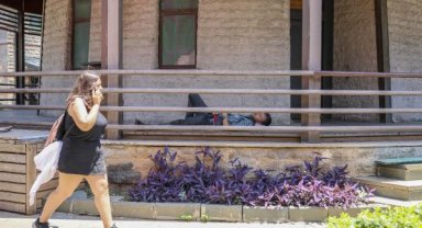 Tarihi çarşı 'bağımlı oteli' gibi