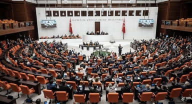 TBMM'nin çalışma süresi uzatıldı