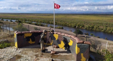 Yunanistan ve Suriye sınırlarında terör örgütleri mensubu 3 kişi yakalandı