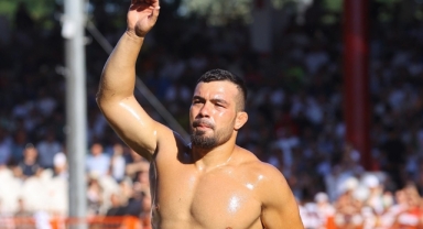 662. Tarihi Kırkpınar Yağlı Güreşleri'nin başpehlivanı Yusuf Can Zeybek oldu