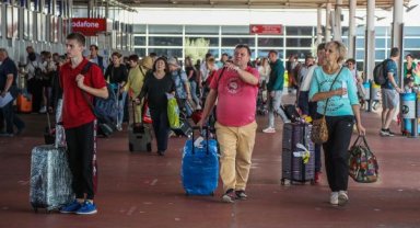 ANTALYA’YA  TURİST AKINI