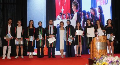 Hukukçular yemin etti