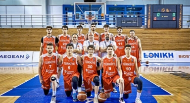 Ay-yıldızlılar, Şampiyonluk yarışına yenilgiyle başladı