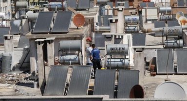 Çatıda erkek ceseti bulundu