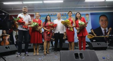 Çocuk şenliğinde doyasıya eğlendiler