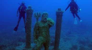 Deniz dibinde zaman yolculuğu