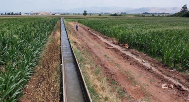 Depremlerden etkilenen illerde tarım alanları tekrar suyla buluşturuluyor