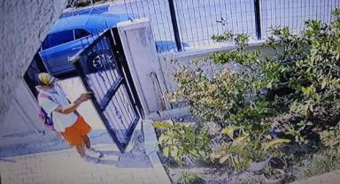 Elektrikli motosiklet hırsızlığı kamerada