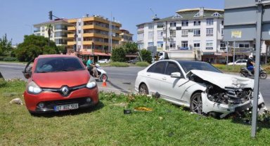 Gazipaşa'da kaza: 3 yaralı