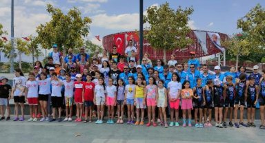 Hem yarıştılar hem eğlendiler