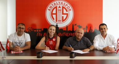 İlk imza Kırımlı’dan 