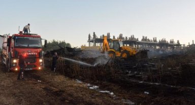 İnşaat malzemeleri yandı