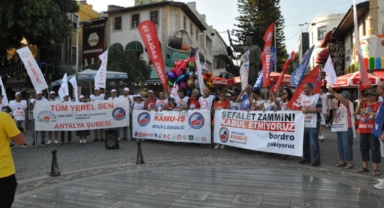 Kamu işçileri  bordro yaktı