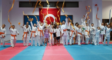 Karateciler kuşak atladı