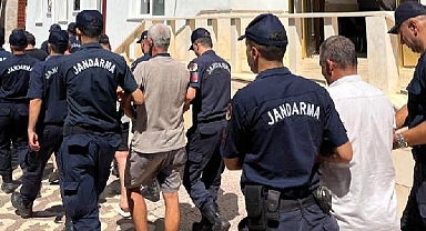 Kaş'ta 84 kaçak göçmen yakalandı