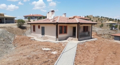 Kendi yapısını inşa edecek afetzedelere hibe ve faizsiz kredi verilecek