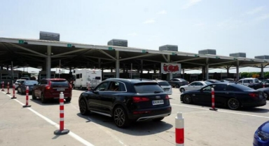 Kurban Bayramı'nda gümrük kapılarından 1 milyon 126 bin kişi geçti