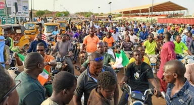 Nijer ordusu, darbecilere destek verdiğini açıkladı