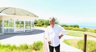 Falezlerde ders çalışma merkezi