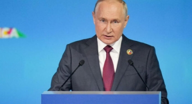 Putin: 50 bin tona yakın tahılı Afrika’ya ücretsiz verebiliriz