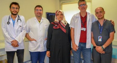 Kalbindeki deliği ‘şemsiye’ kapattı