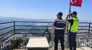 Jandarmadan orman devriyesi