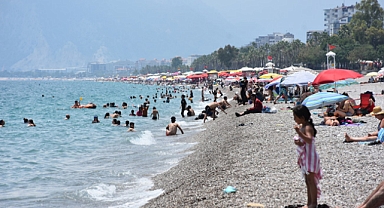 Sıcaklar bastı  sahiller doldu