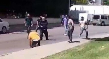 Sopalı ve bıçaklı kavga 